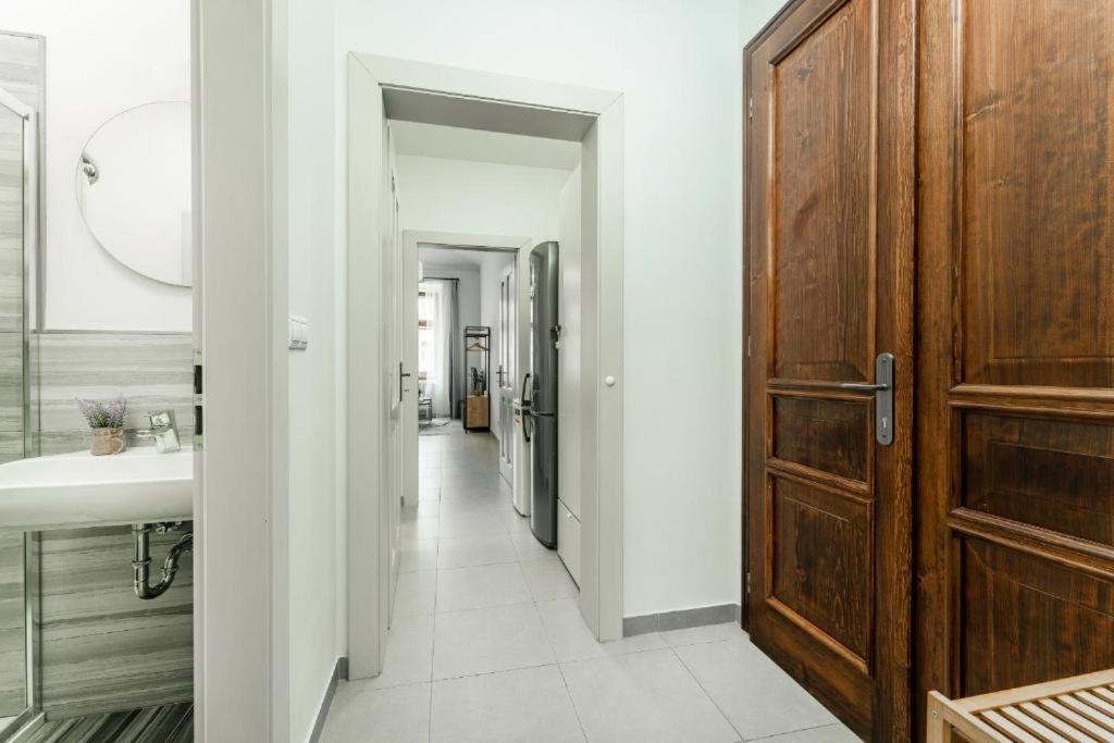 Nice Apartman In New Town Prague Apartment Екстериор снимка
